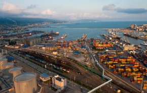 Моделирование для безопасного и экономичного расширения порта
